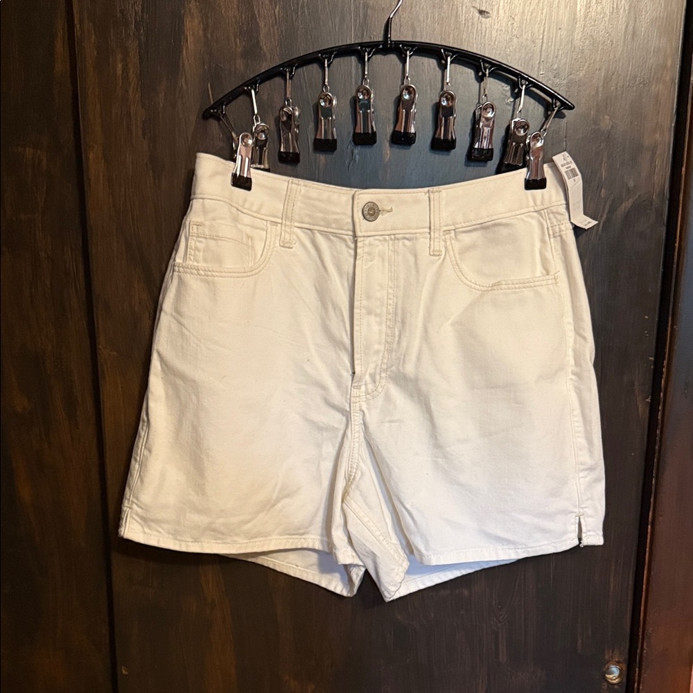 Hollister High Waist Cream Shorts